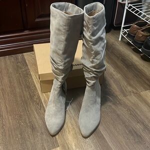 Amazon Essentials Tall Block Heeled Boots
